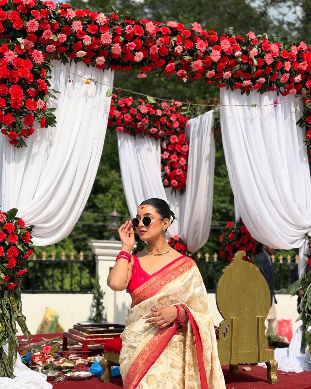 Ivory and amp Rani Pink Floral Woven Traditional Saree